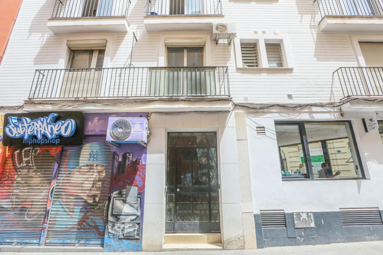 Duque Center Premium Suites, Free Parking Seville Exterior photo